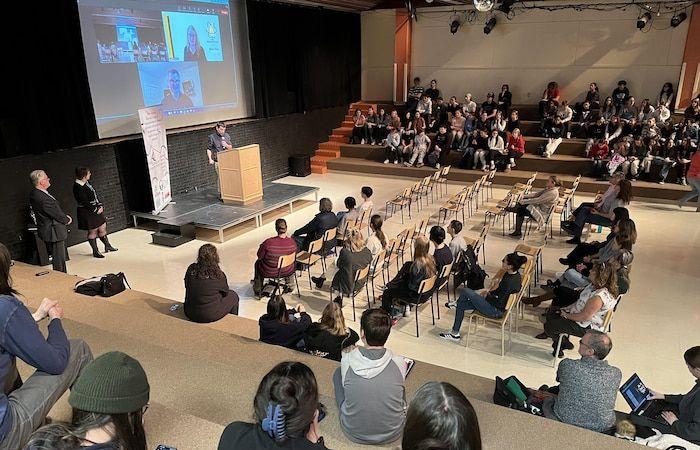 Manicois teacher Frédéric Bénichou rewarded for his scientific commitment