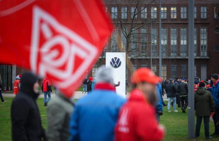 In Germany, the social conflict at Volkswagen is hardening and politicizing