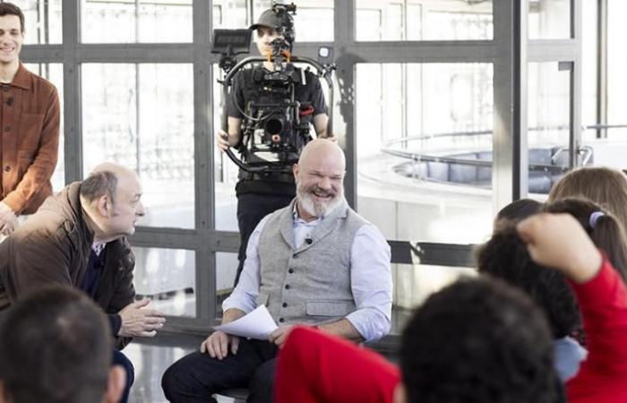 Patients of a Bordeaux hospital interview with the stars