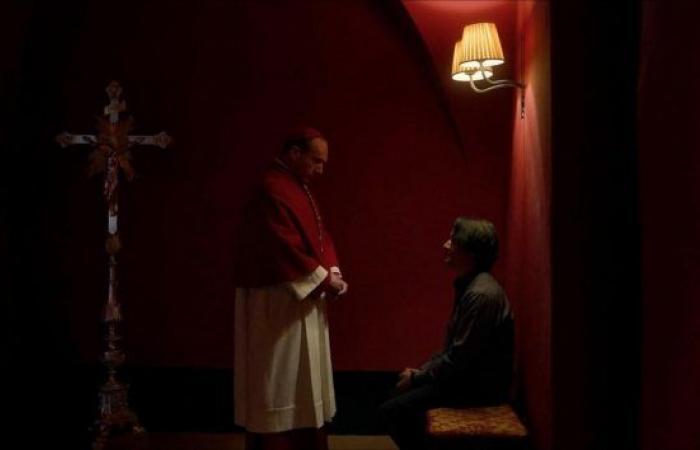 explanations of the end of the papal thriller (and in particular its huge twist) by the director