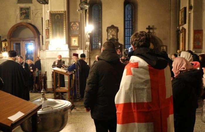 at the Saint-Georges-de-Kachveti church, the priests torn between “lending assistance” and “keeping silent”