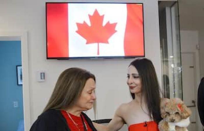 World figure skating champion Deanna Stellato-Dudek becomes Canadian to go to the Olympics