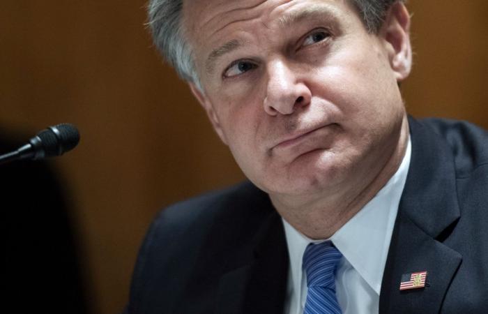 FBI director announces plans to resign in January