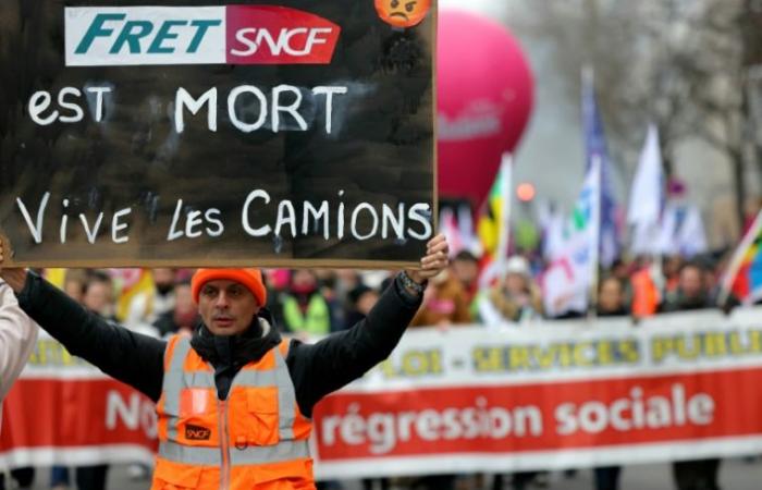 Sparse rallies “for employment and industry” in France – 12/12/2024 at 4:48 p.m.