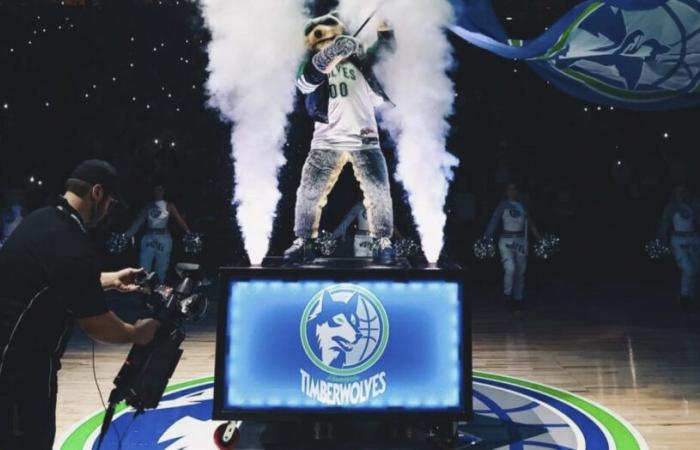 Audio-Visual Crew for the Minnesota Timberwolves and Lynx Win Union