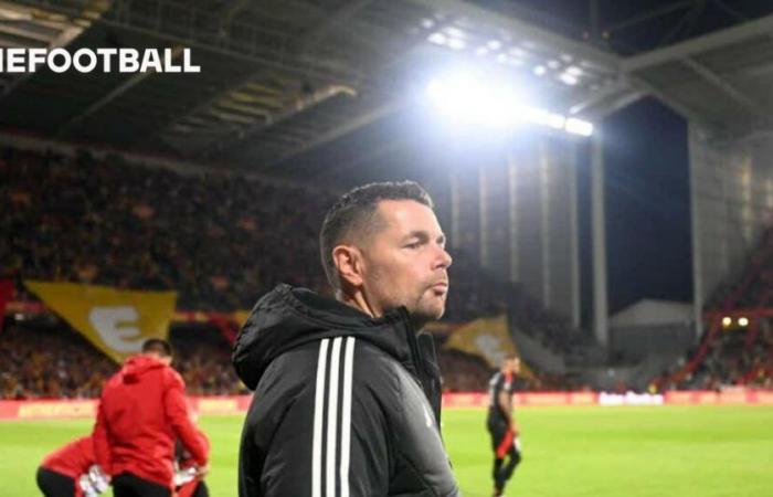 Pierre Sage and Rayan Cherki in front of the press before the reception of Eintracht Frankfurt in C3