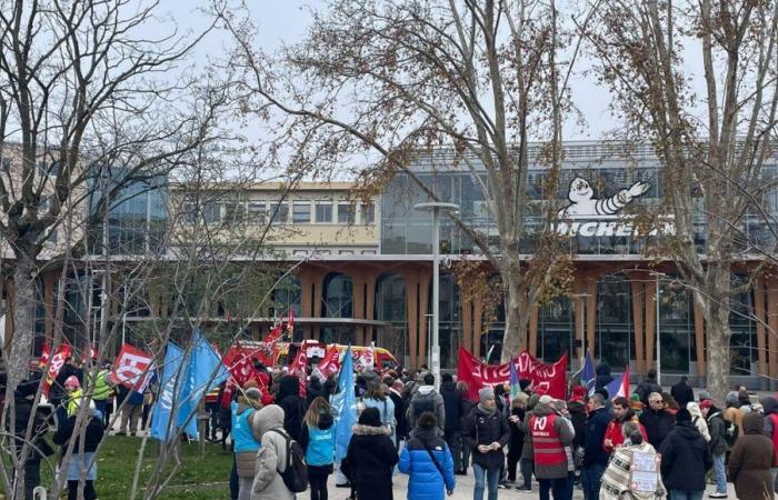 At least 250 people mobilized against social plans in Clermont-Ferrand