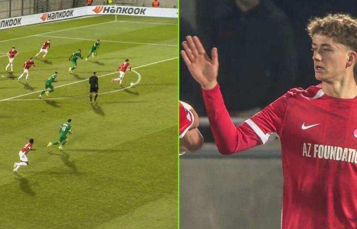 What a rush! Ruben van Bommel (son of) sprints across the entire field and scores against Sergio Padt