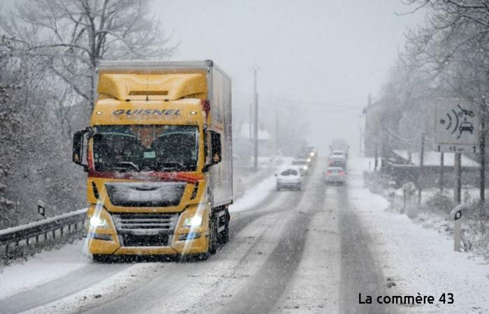 Heavy goods vehicles prohibited on the RN102 and the RN88, from Coubladour to Pradelles