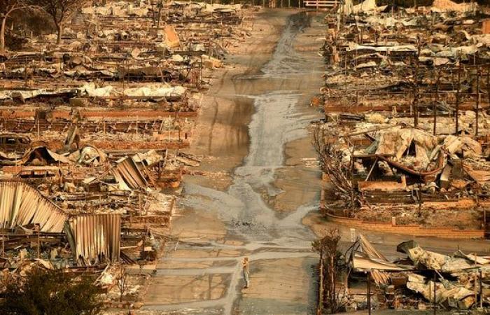 Cross overlooking Malibu offers hope to Pepperdine after surviving Franklin Fire