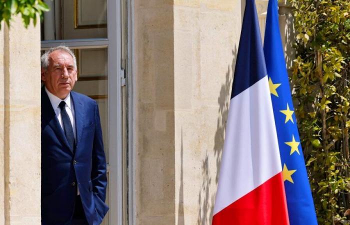 Bayrou sets out to find his ministers