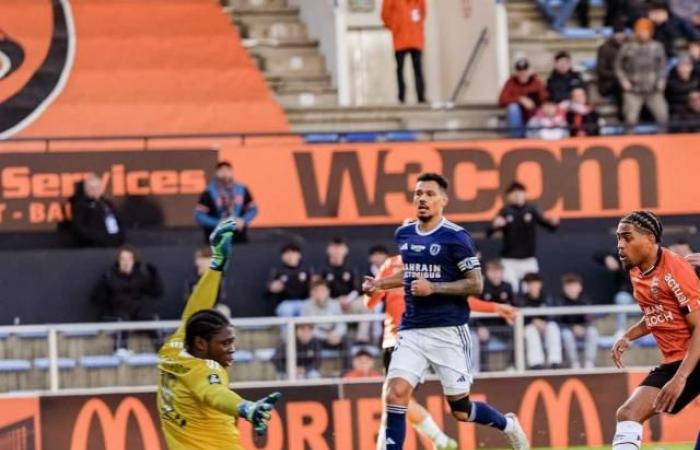 Lorient beats Paris FC and takes power in Ligue 2