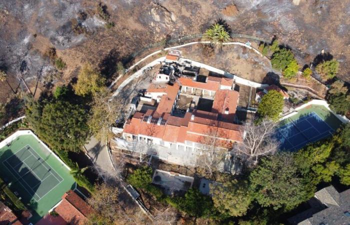 In Malibu, celebrity homes almost went up in smoke