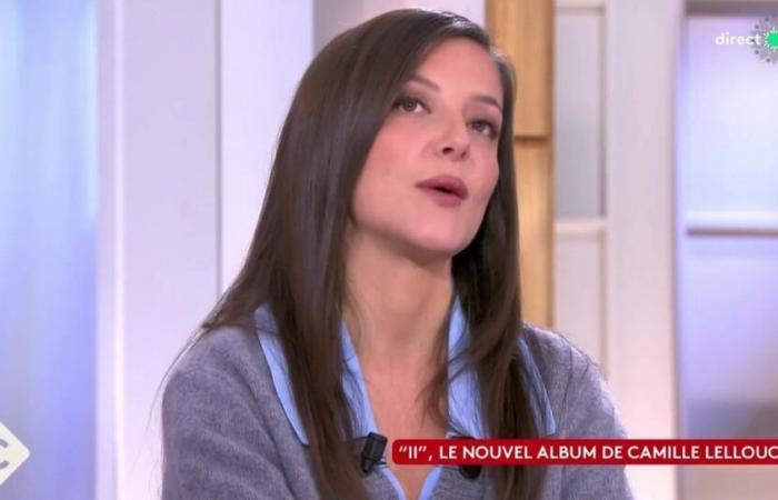 “As if he had abandoned me”: Moved, Camille Lellouche pays tribute in “C à vous” to one of her deceased musicians