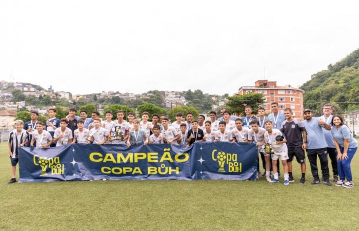 Santos defeats rivals in the under-14 and under-16 ranks and guarantees two more titles for the youth team