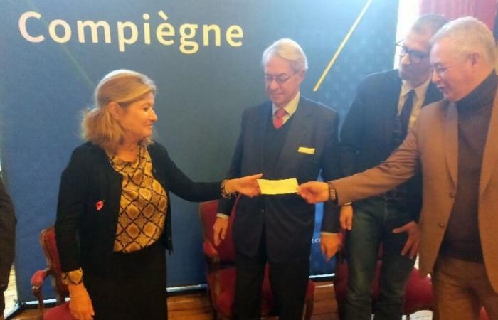 €12,604 to fight cancer with Compiègne en Rose