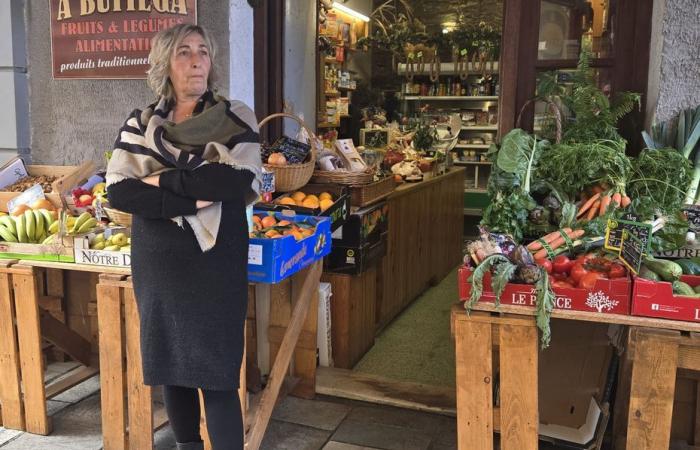 the small grocery store A Buttega, in Bastia, is resisting