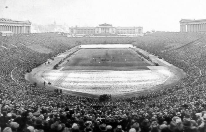 10 Fascinating Facts About the Army-Navy Game