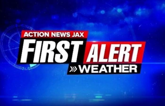 Breezy, warm weekend with isolated showers mainly east of I-95 – Action News Jax