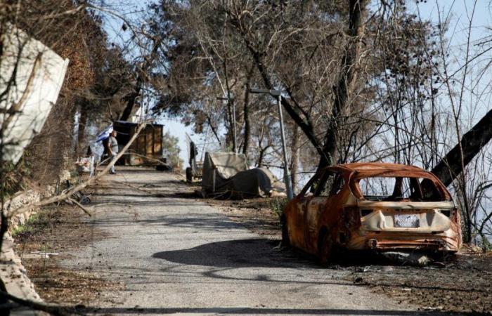 on the Lebanese border, Israeli towns remain deserted