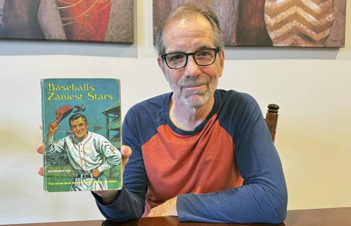 Detroit | Man returns book to library 50 years late