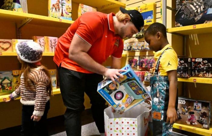 Operation Christmas Gifts: children in need walk the aisles of Benjo for the last time