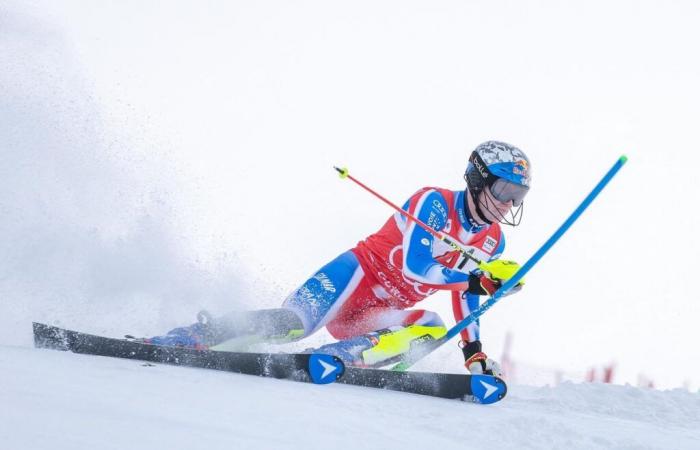 Skiing: big fall for Clément Noël during the giant of Val d’Isère