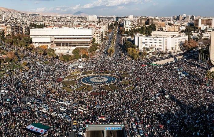 Syrians continue to celebrate the victory of the “revolution”