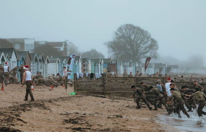 Air Assault Support Regiment kick Christmas off with sandy Essex fitness session