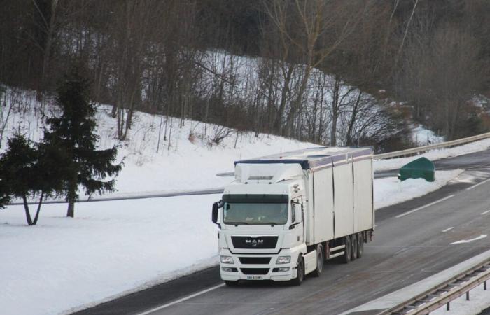 Bad weather. Part of the RN88 is closed to heavy goods vehicles in Lozère