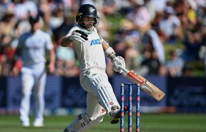 NZ vs ENG: Kane Williamson kicks ball onto stumps in bizarre dismissal vs England