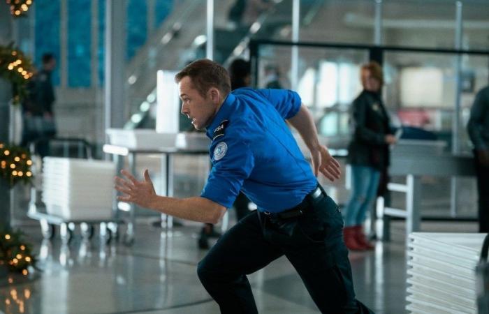 Carry-On’s Taron Egerton on Messy Fight Scenes and that Extreme Ending