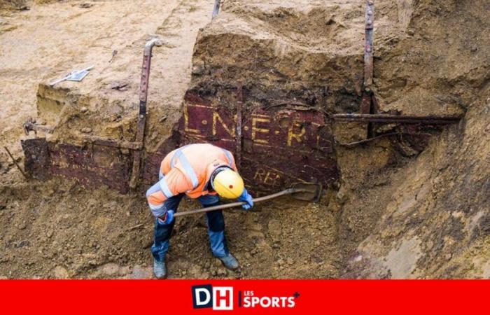 Discovery of buried treasures in Antwerp: a wagon dating from 1935 and a Napoleonic cannon exhumed