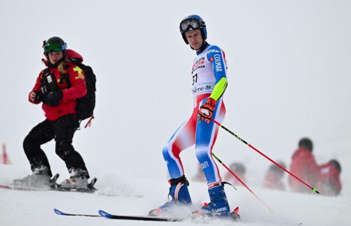 broken teeth for skier Clément Noël in Val d’Isère