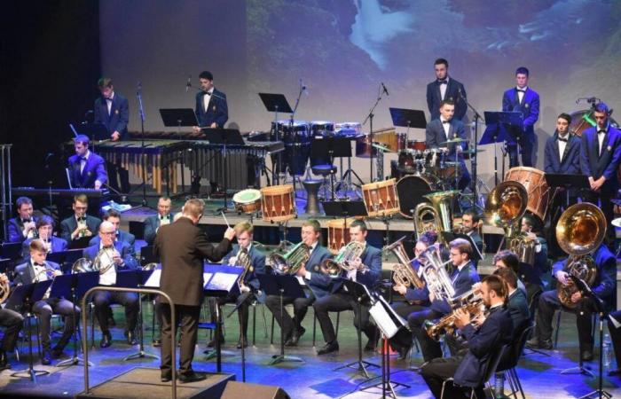 The kings of the tuba invited to the Fougères fanfare battery concert