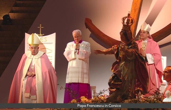 VIDEO. The “Dio” sung at the end of the mass at the Casone d’Ajaccio