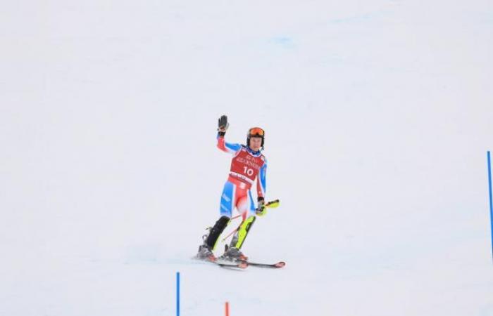 Steven Amiez falls, Henrik Kristoffersen wins the Val-d'Isère slalom