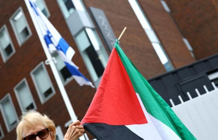 Israel closes its embassy in Dublin, cites “extreme anti-Israeli policies”