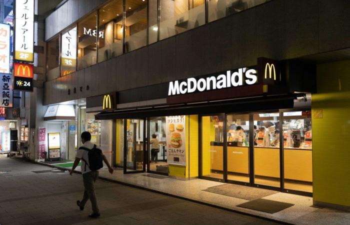 a schoolgirl stabbed to death in a McDonald’s, another injured