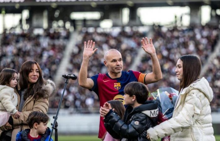 Andres Iniesta bids farewell during exhibition match in Tokyo