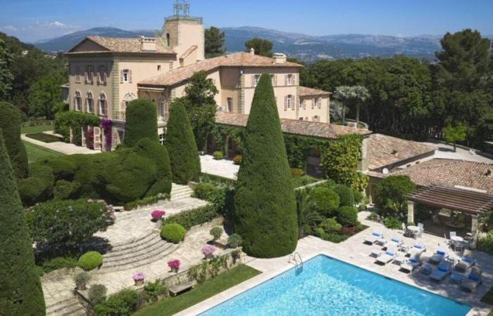 These sumptuous mansions and villas sold by celebrities