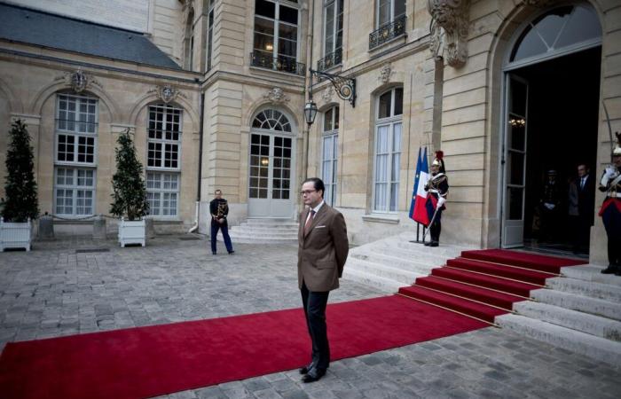 the French ambassador was summoned for “aggressive maneuvers”, reports the Algerian press