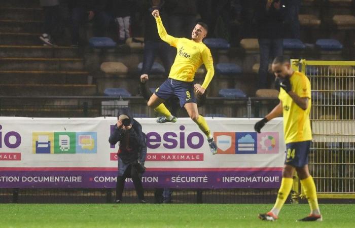 Club forces in the final quarter and easily wins against weak Genk (2-0), Ivanovic shows the way for Union with a hat trick against Westerlo (3-1)