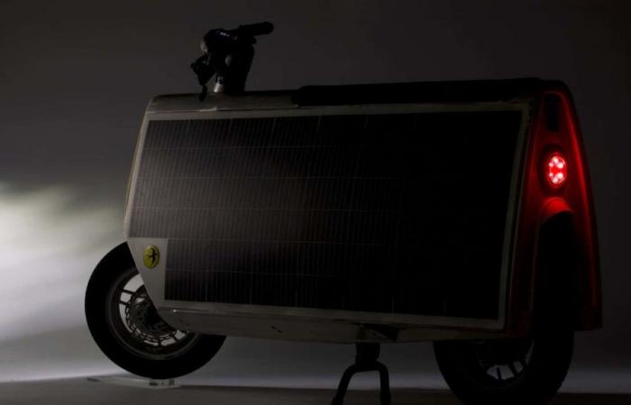 Here is a very strange solar electric scooter