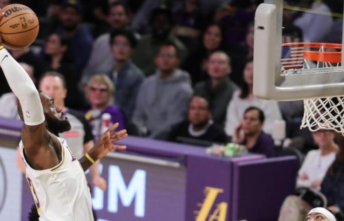 LeBron James returns and Lakers hold on to beat Memphis Grizzlies