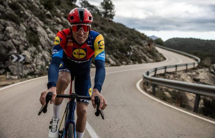 Aleix Espargaró officially joins the Lidl-Trek cycling team