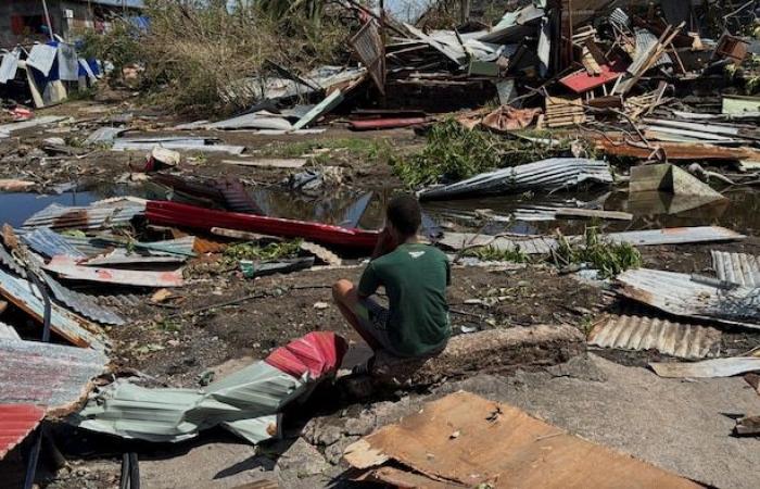 Deadly cyclone in Mayotte: lack of water and food is felt