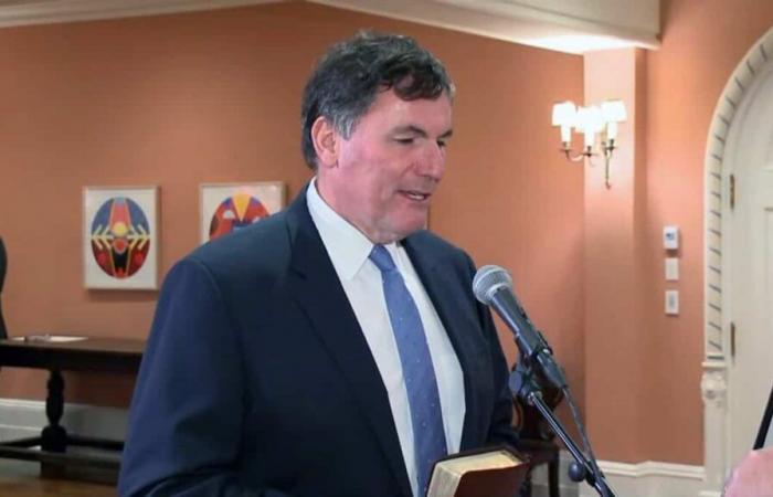 Dominic LeBlanc replaces Chrystia Freeland as Minister of Finance