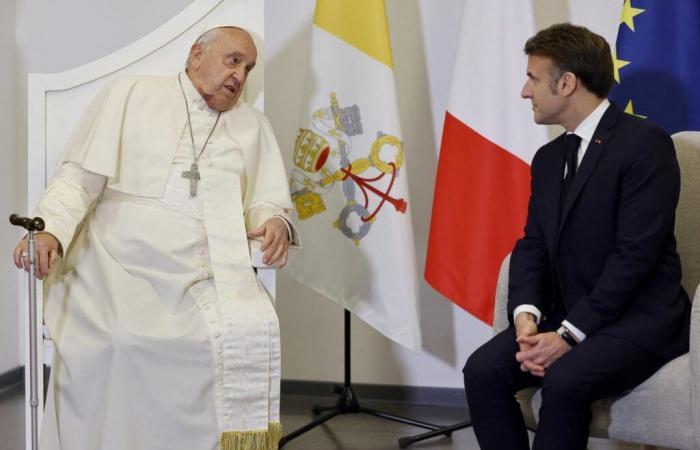 Are Emmanuel Macron and Pope Francis at odds?