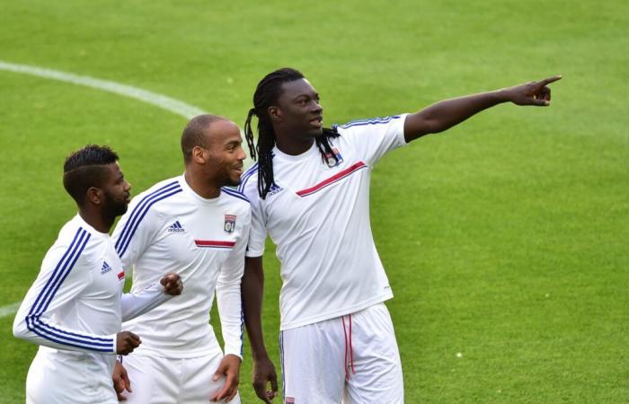 Gomis will start as a consultant for PSG